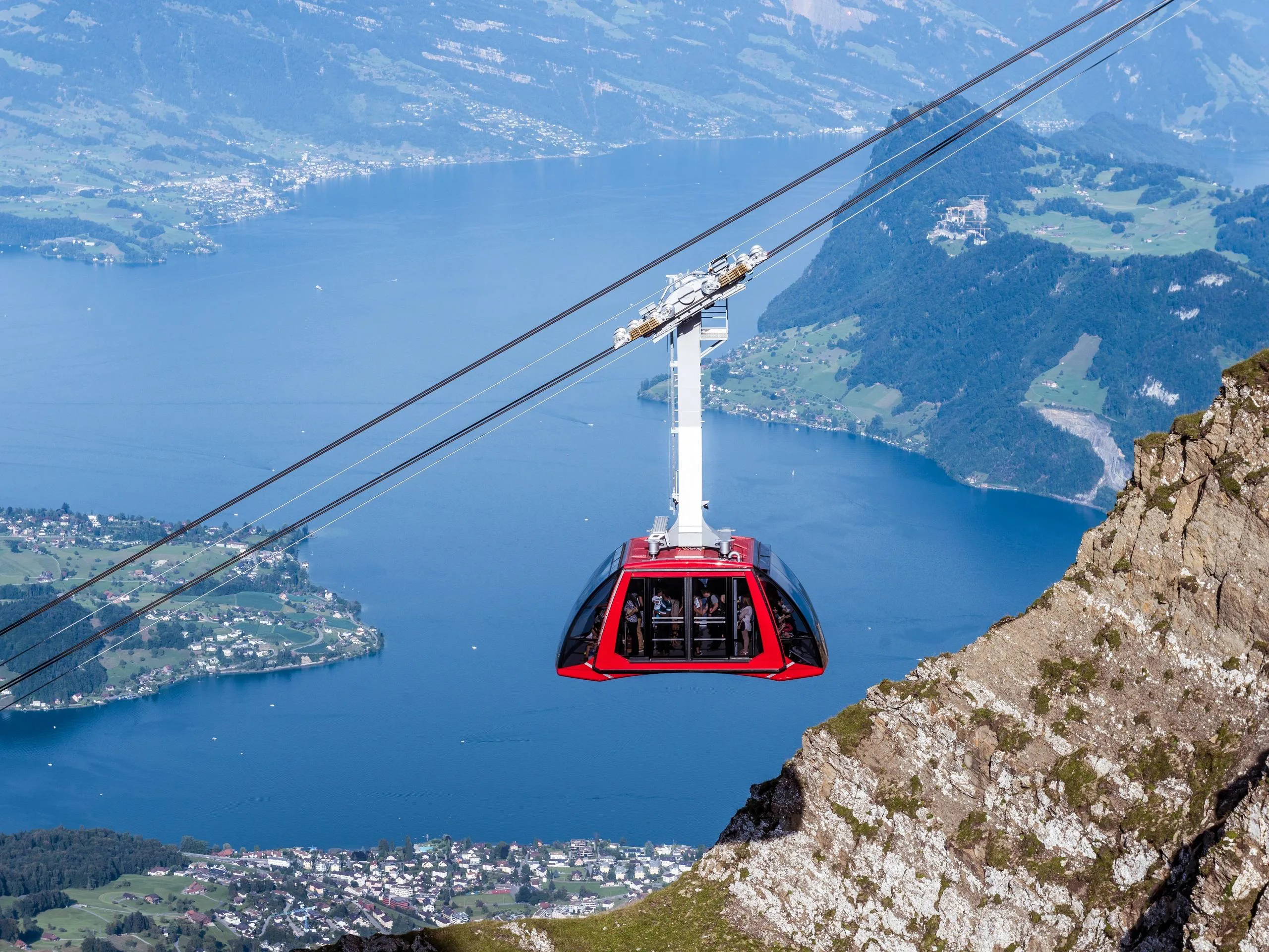 Dragon Ride aerial cable car traveling toward Pilatus Kulm