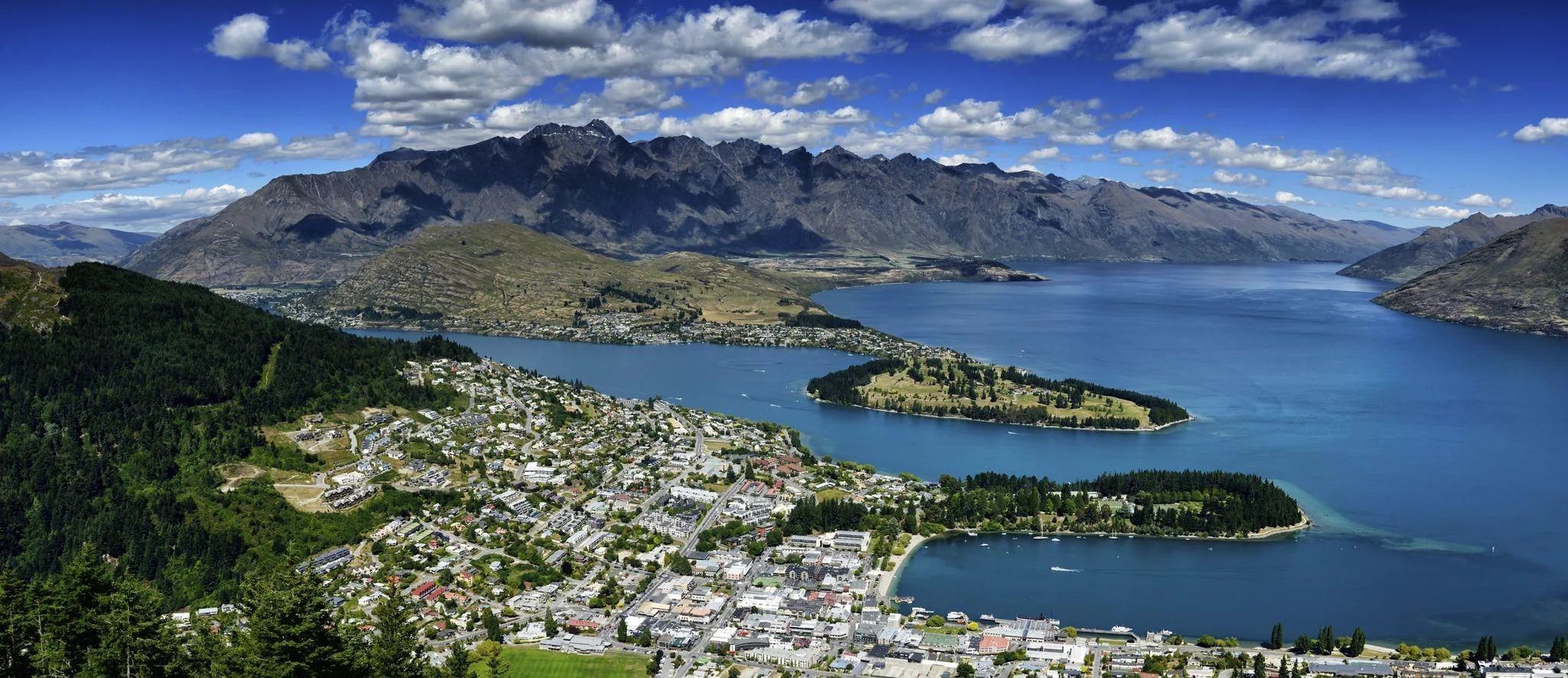 Panoramic view across Queenstown and Lake Wakatipu